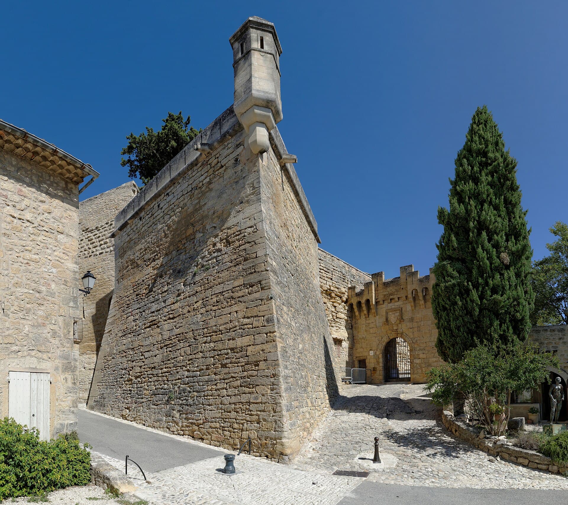 Château d'Ansouis — château à Ansouis, Vaucluse, classé mh