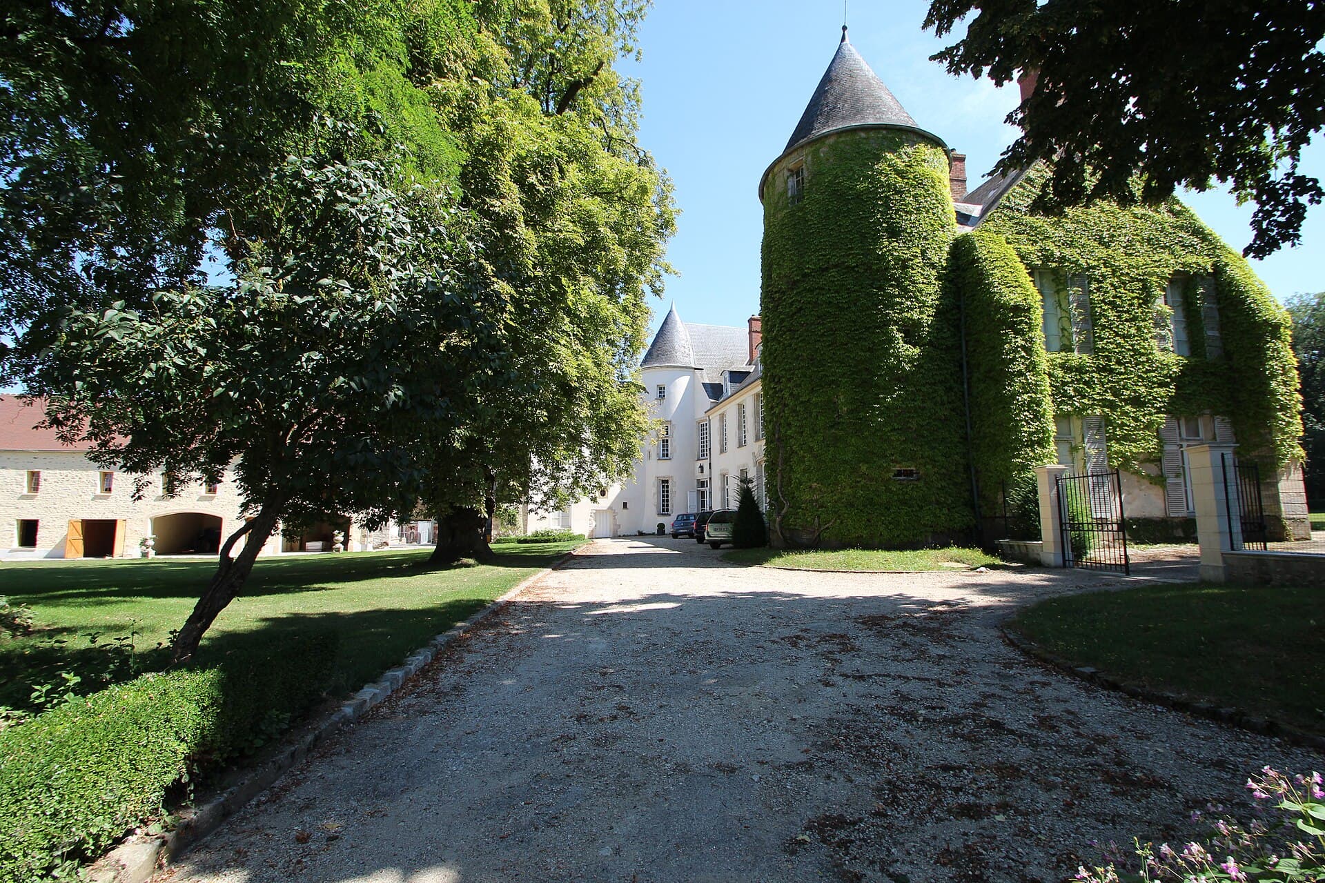 Château de Boissy-le-Sec — château à Boissy-le-Sec, Essonne, inscrit mh