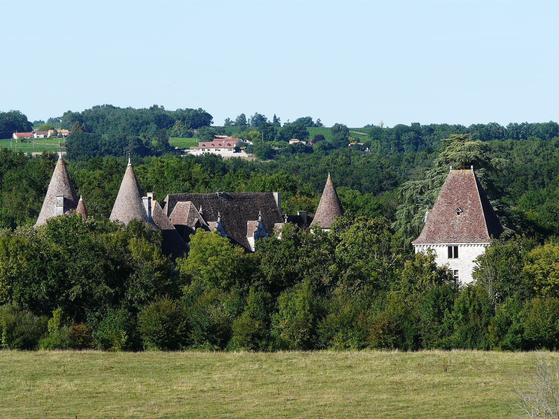 Château de Bridoire — château à Ribagnac, Dordogne, intérieur, classé mh