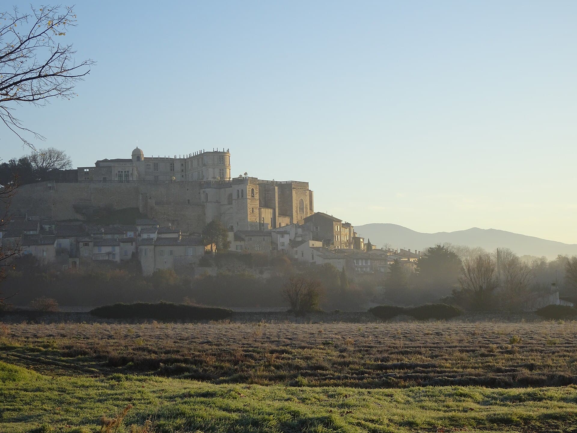 Château de Grignan — château à Grignan, Drôme, classé mh