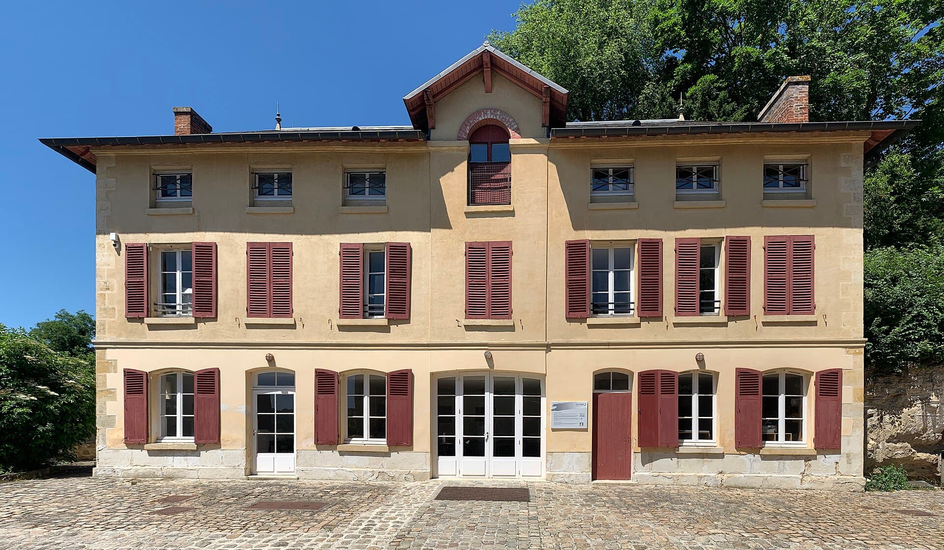 Château de Léry — château à Auvers-sur-Oise, Val-d'Oise, inscrit mh