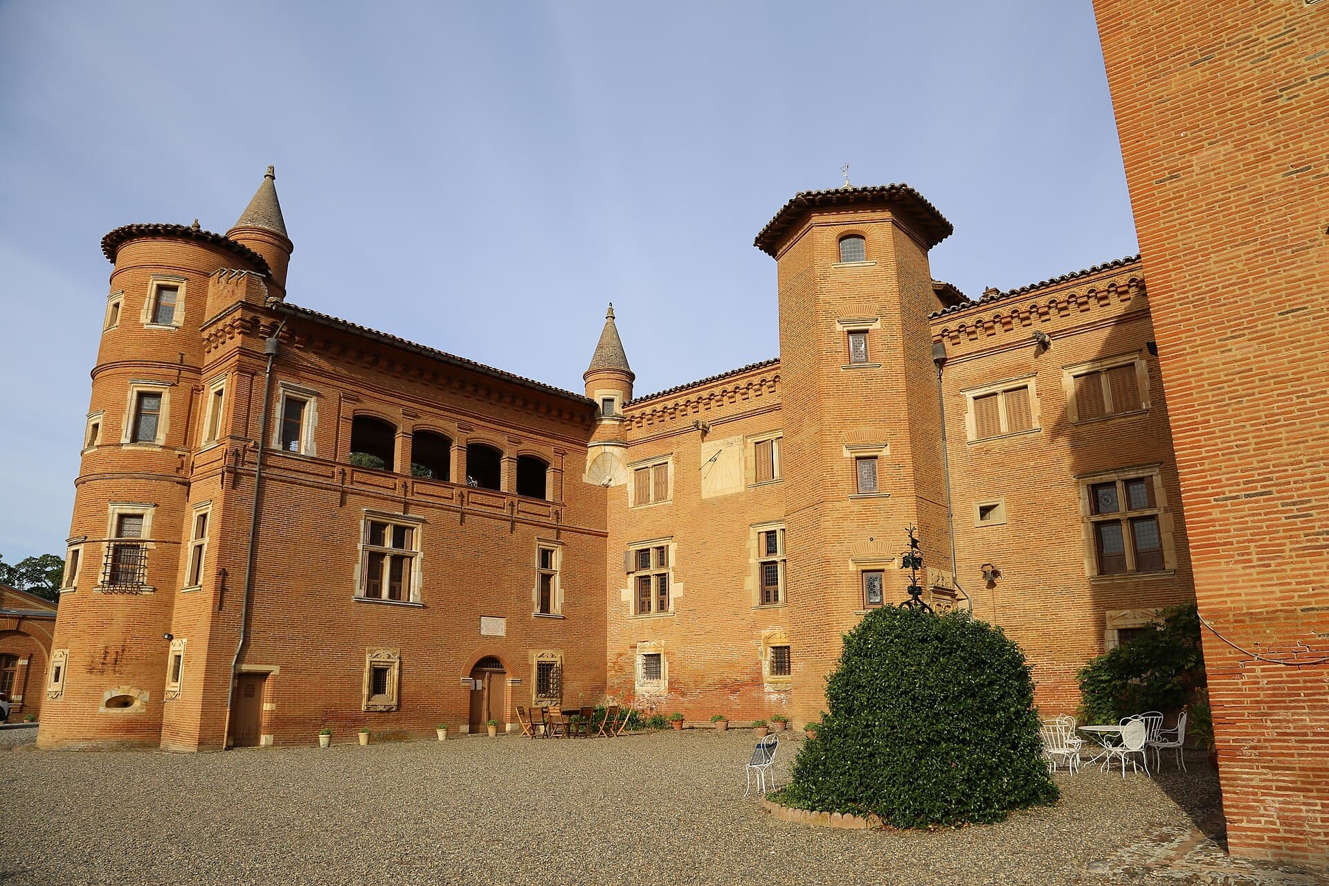 Château de Pibrac — château à Pibrac, Haute-Garonne, classé mh