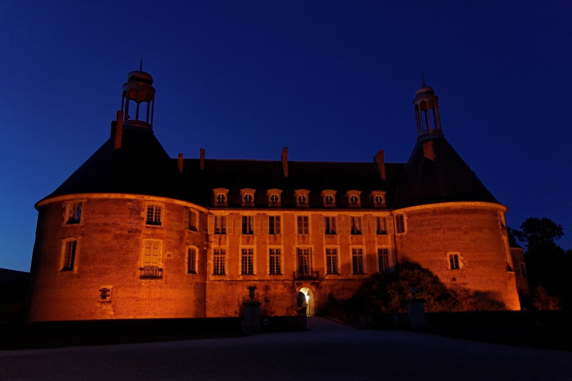 Château de Saint-Fargeau — château à Saint-Fargeau, Yonne, classé mh