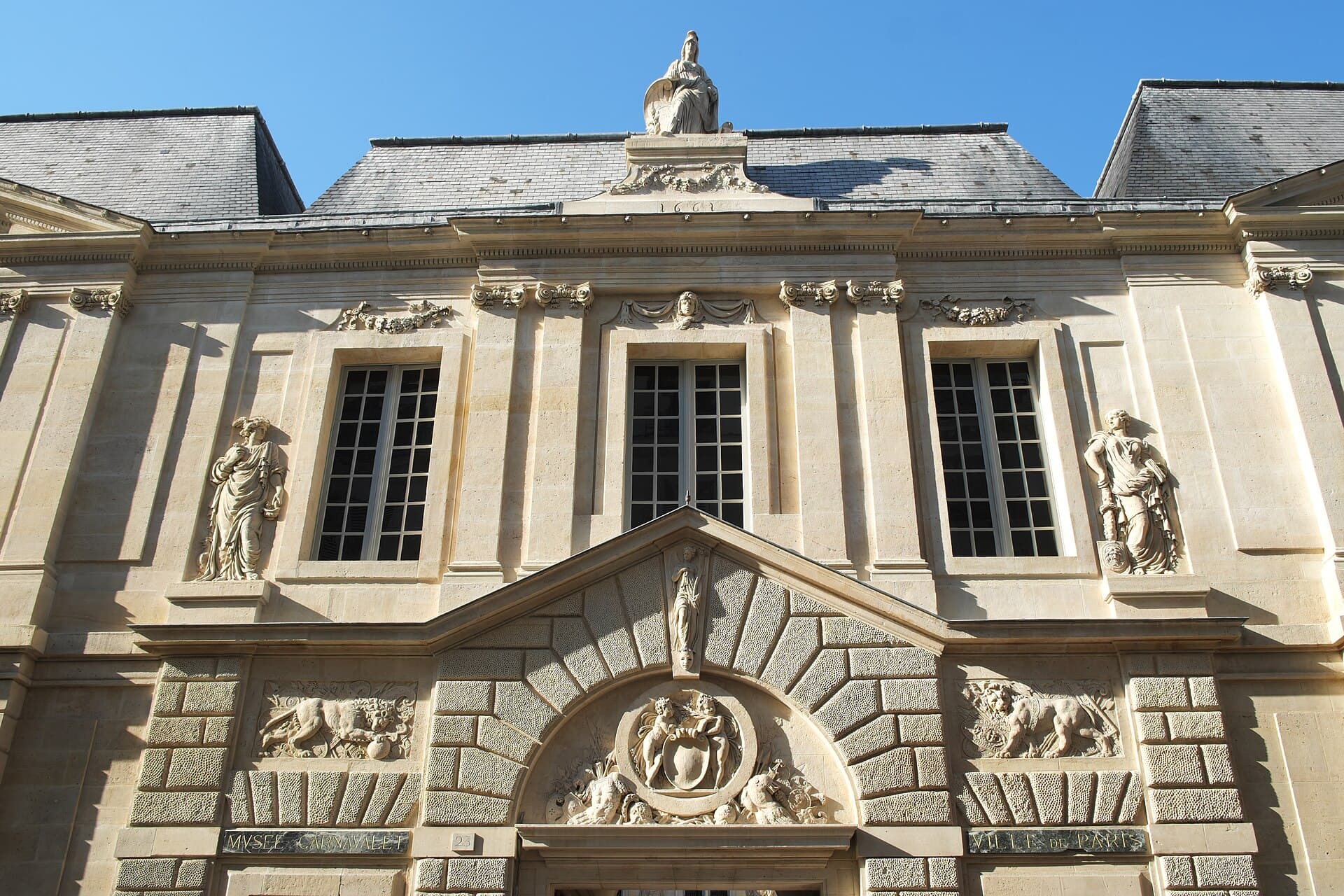 Hôtel Carnavalet — architecture civile à Paris (3e), Paris, classé mh