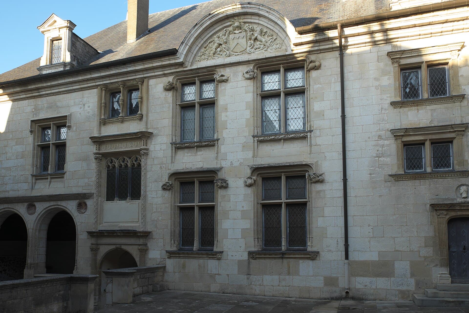 Hôtel Lallemant (Bourges) — architecture civile à Bourges, Cher, classé mh