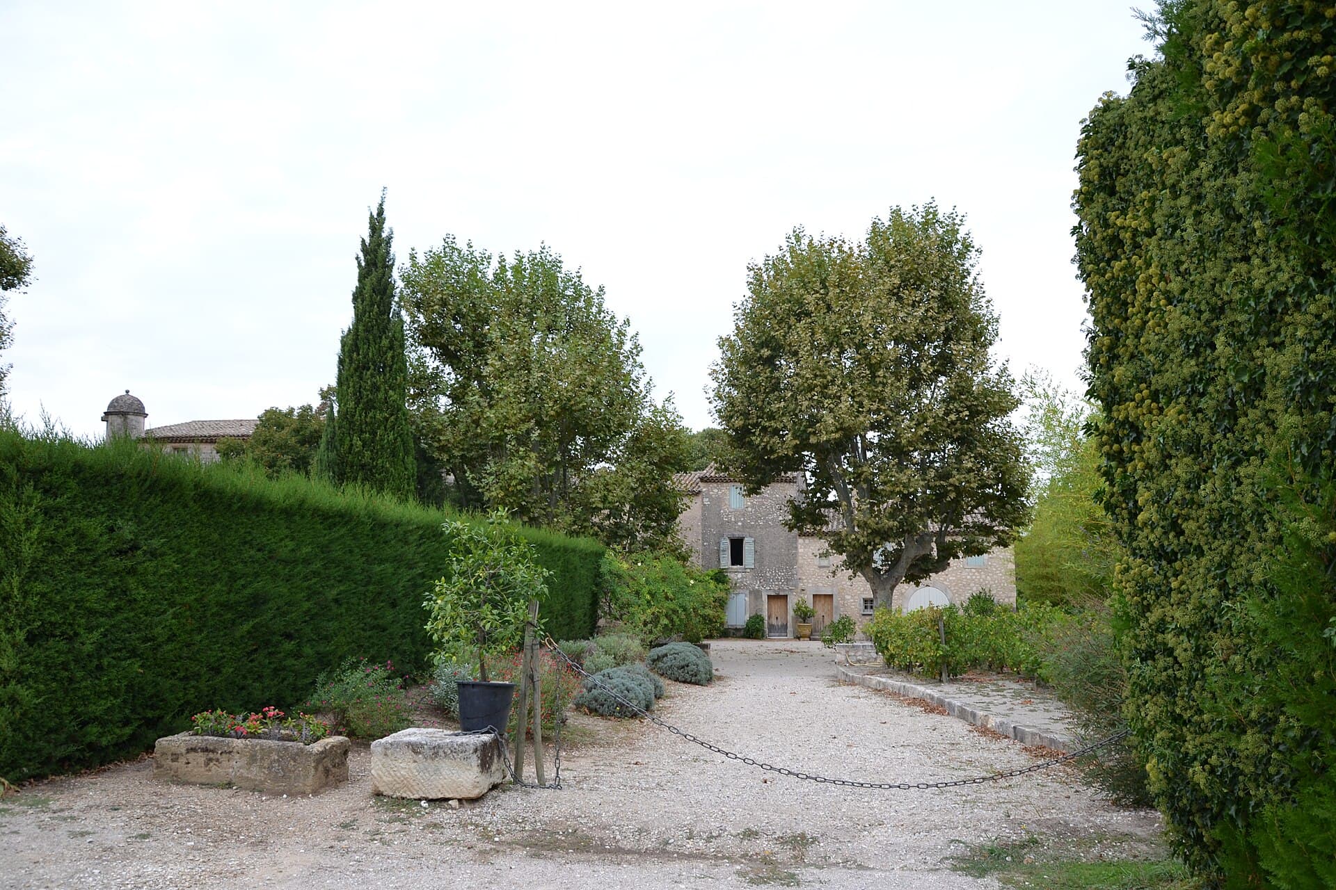 Mas de la Brune (Eygalières) — château à Eygalières, Bouches-du-Rhône, classé mh