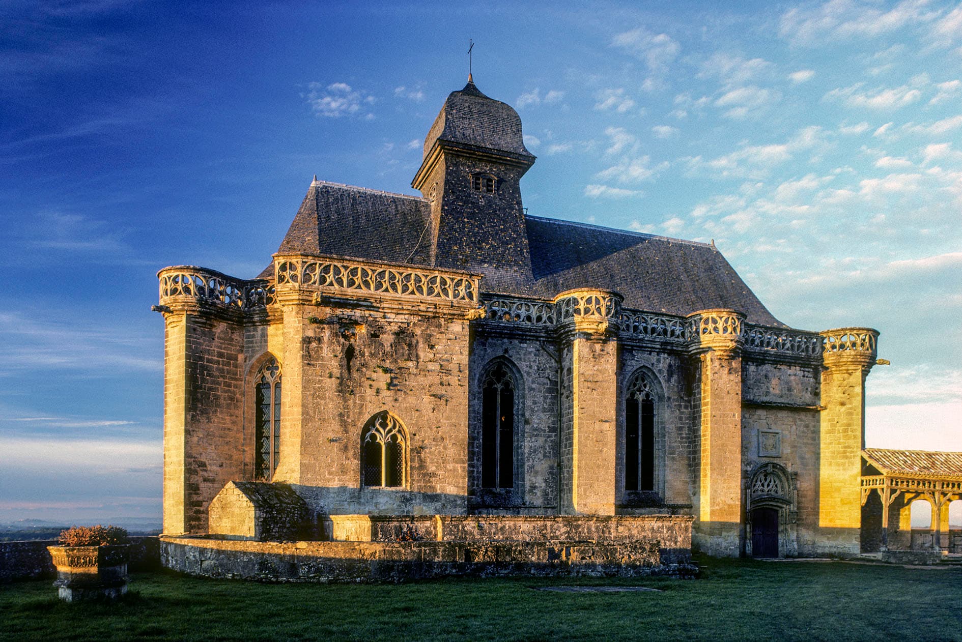 Château de Biron (Biron) Château de Biron — château à Biron, Dordogne, façade, classé mh