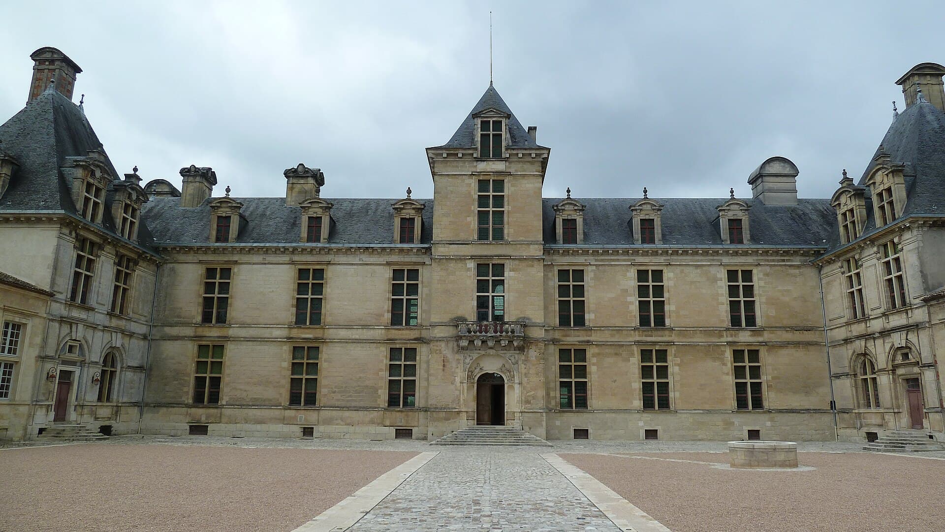 Château de Cadillac — château à Cadillac (33), monument historique (Classé MH) — vue 2