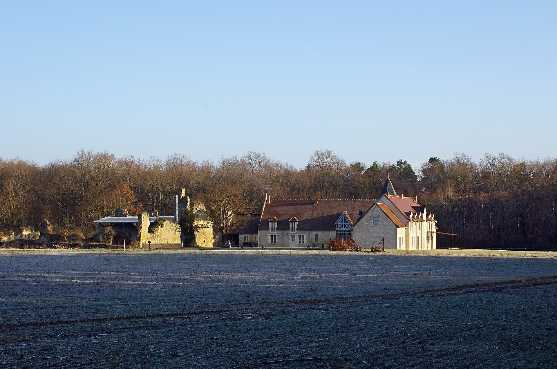 Château de Gué-Péan (Monthou-sur-Cher) Château de Gué-Péan — château à Monthou-sur-Cher, Loir-et-Cher, classé mh