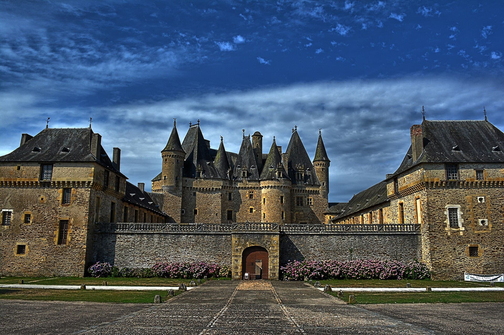 Château de Jumilhac-le-Grand — château à Jumilhac-le-Grand, Dordogne, classé mh