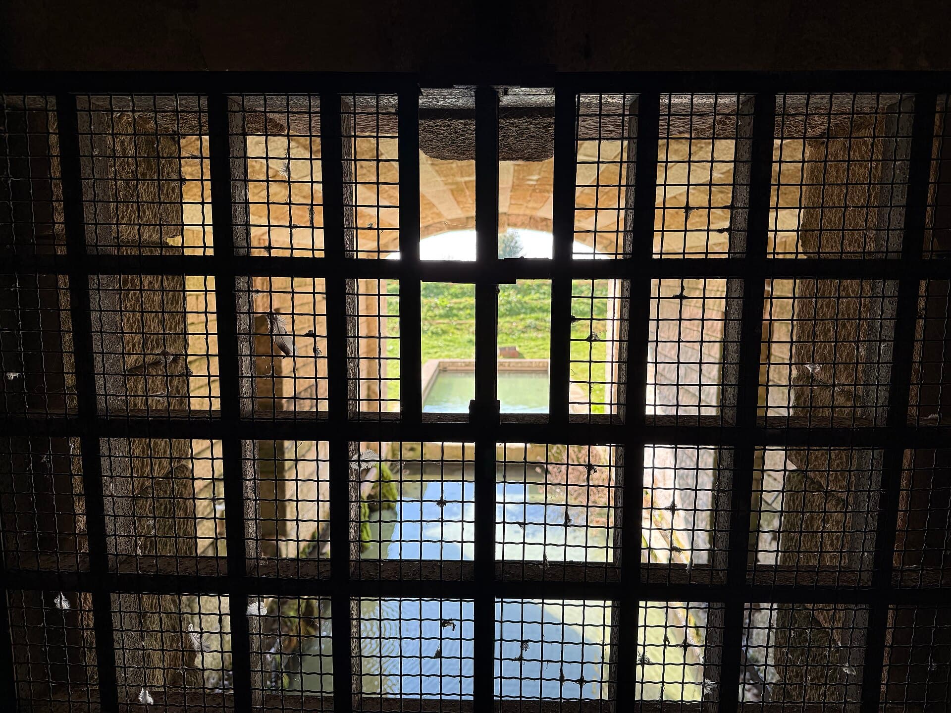 Château de Maulnes (Cruzy-le-Châtel) Château de Maulnes — château à Cruzy-le-Châtel, Yonne, intérieur, classé mh
