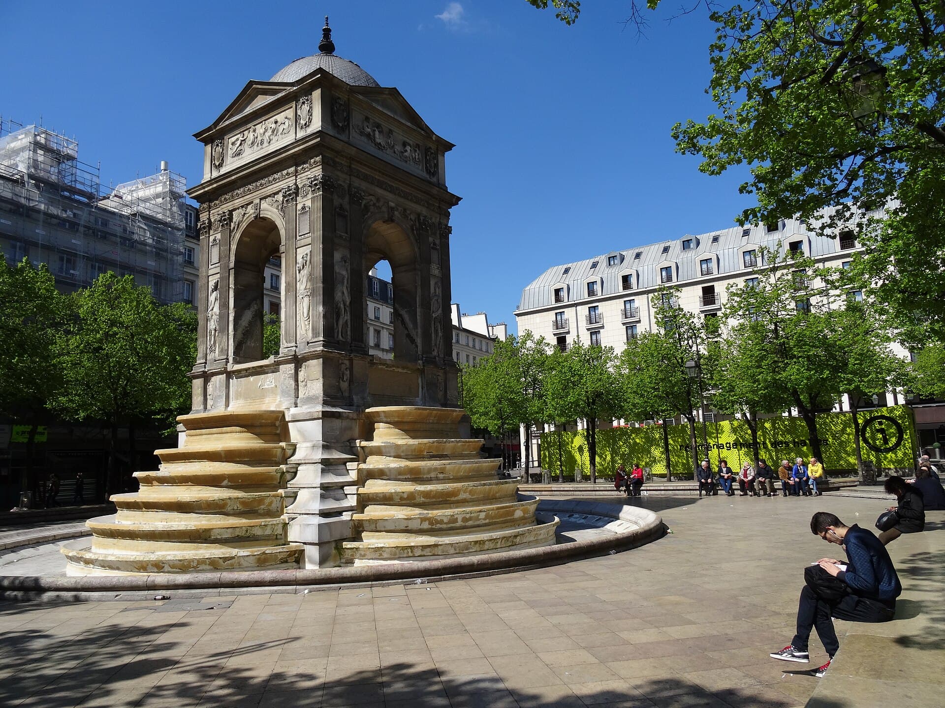 Fontaine des Innocents (Paris (1er)) Fontaine des Innocents — architecture utilitaire à Paris (1er), Paris, façade, classé mh
